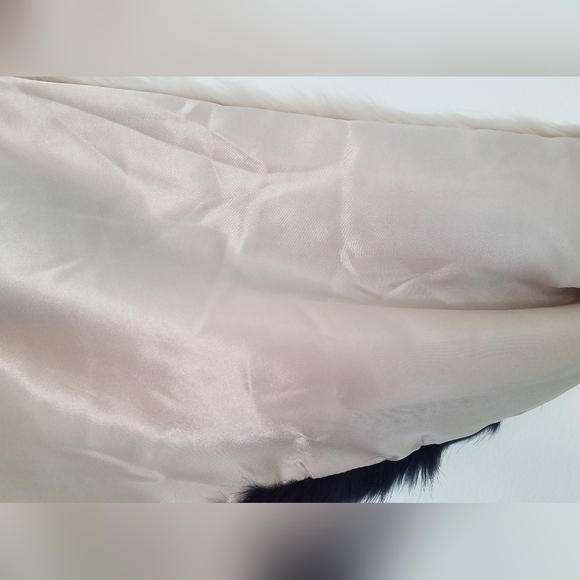 NWOT ASOS faux fur scarf navy cream - Picture 2 of 3